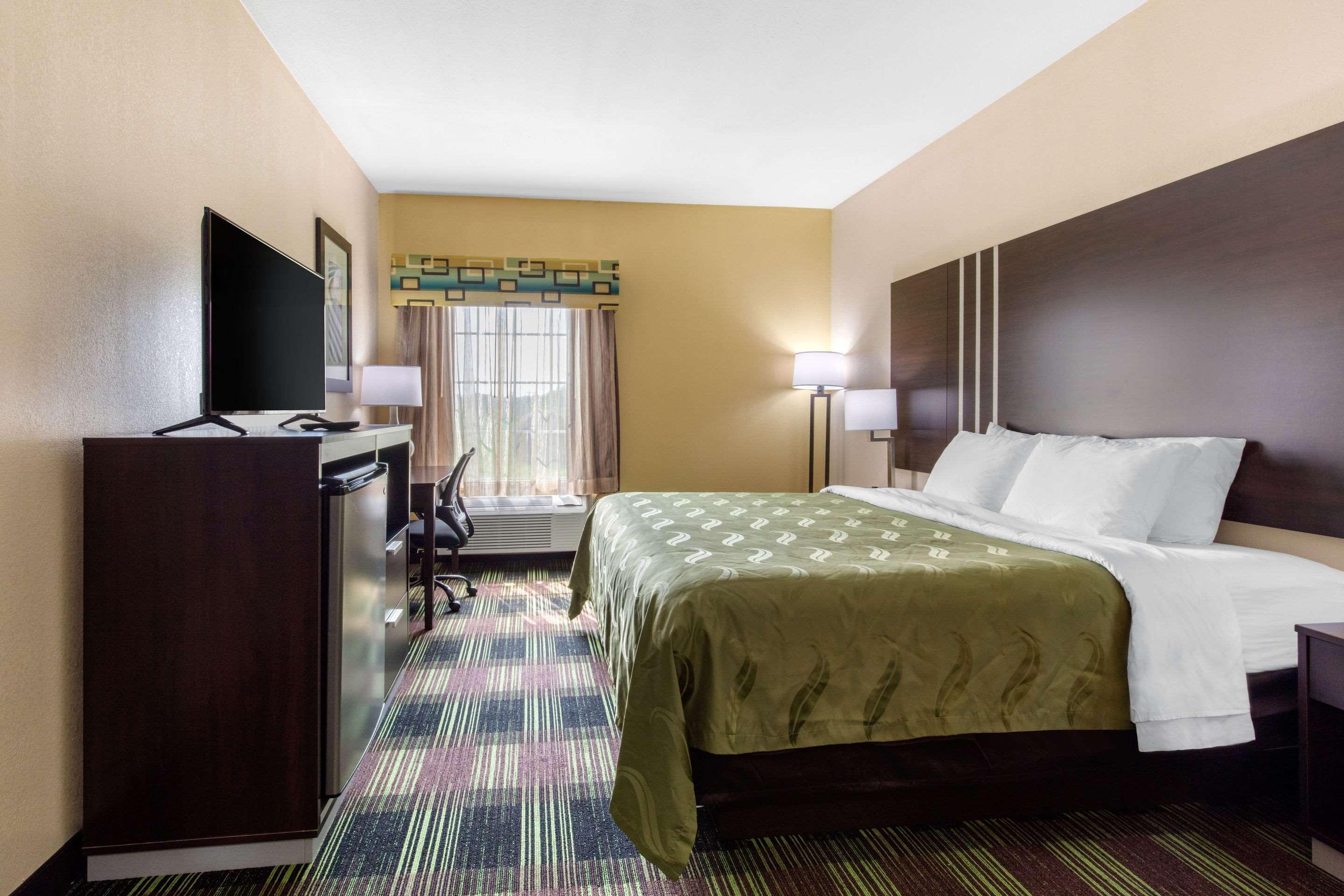 Quality Inn Cadiz Экстерьер фото