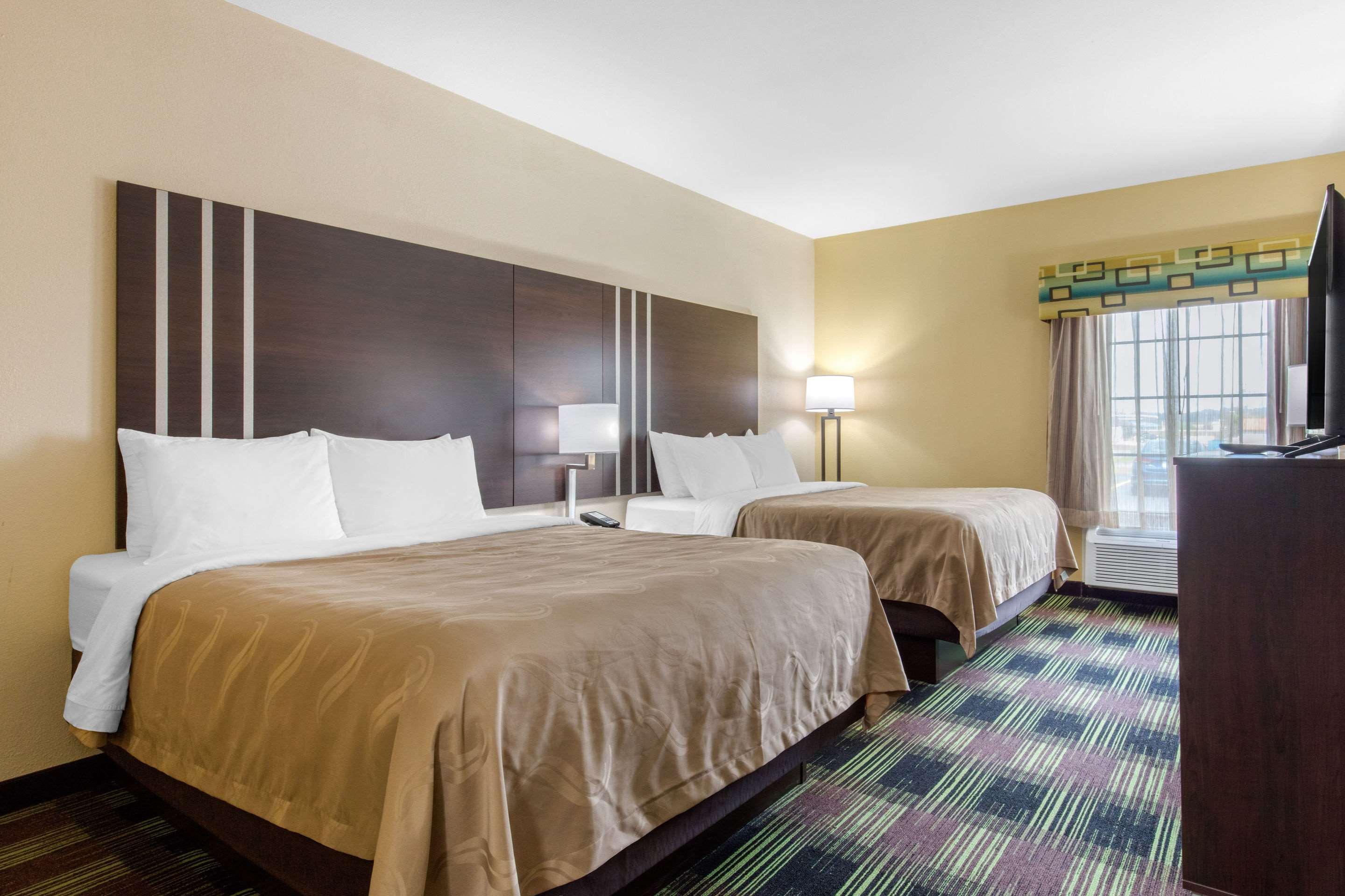Quality Inn Cadiz Экстерьер фото