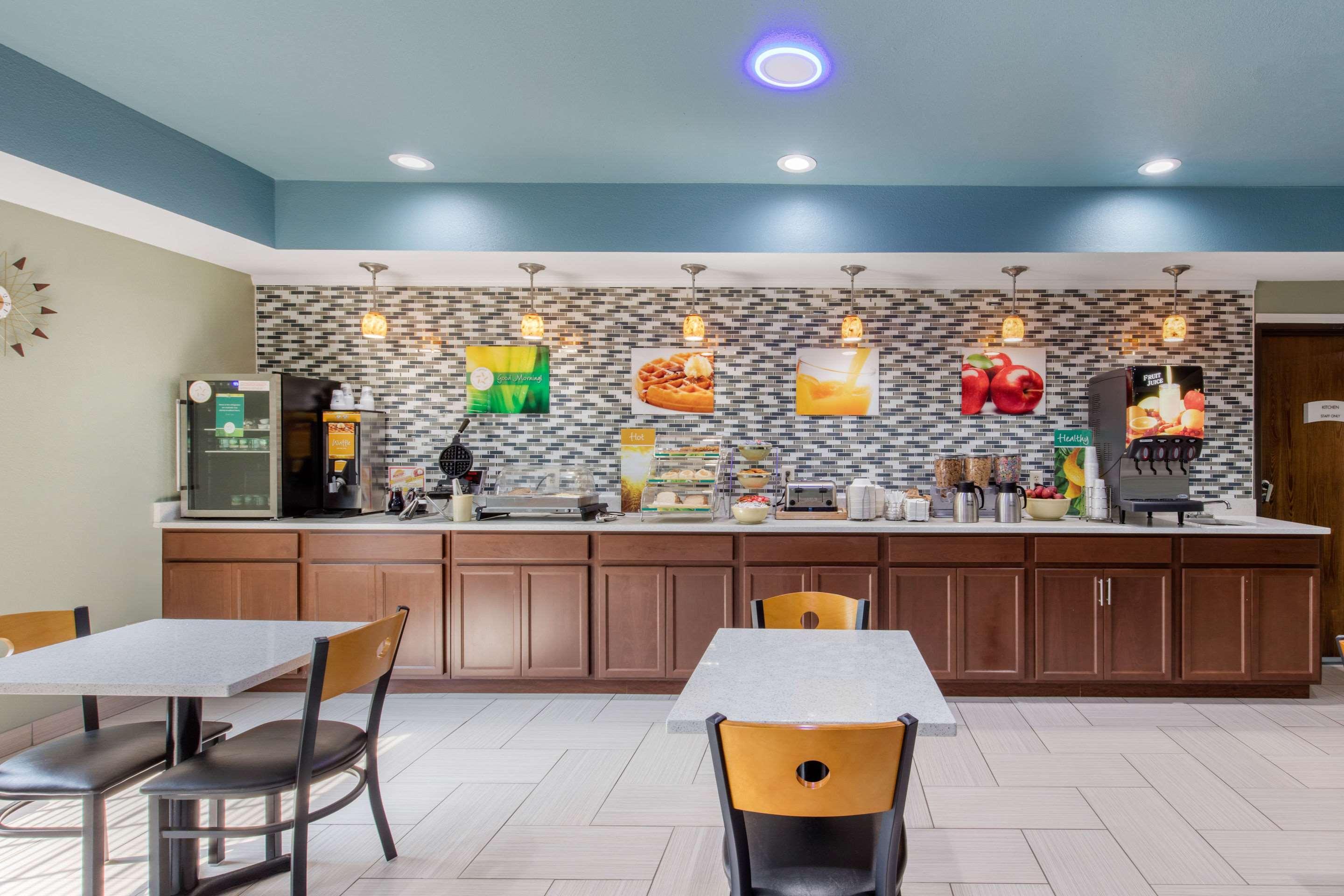 Quality Inn Cadiz Экстерьер фото