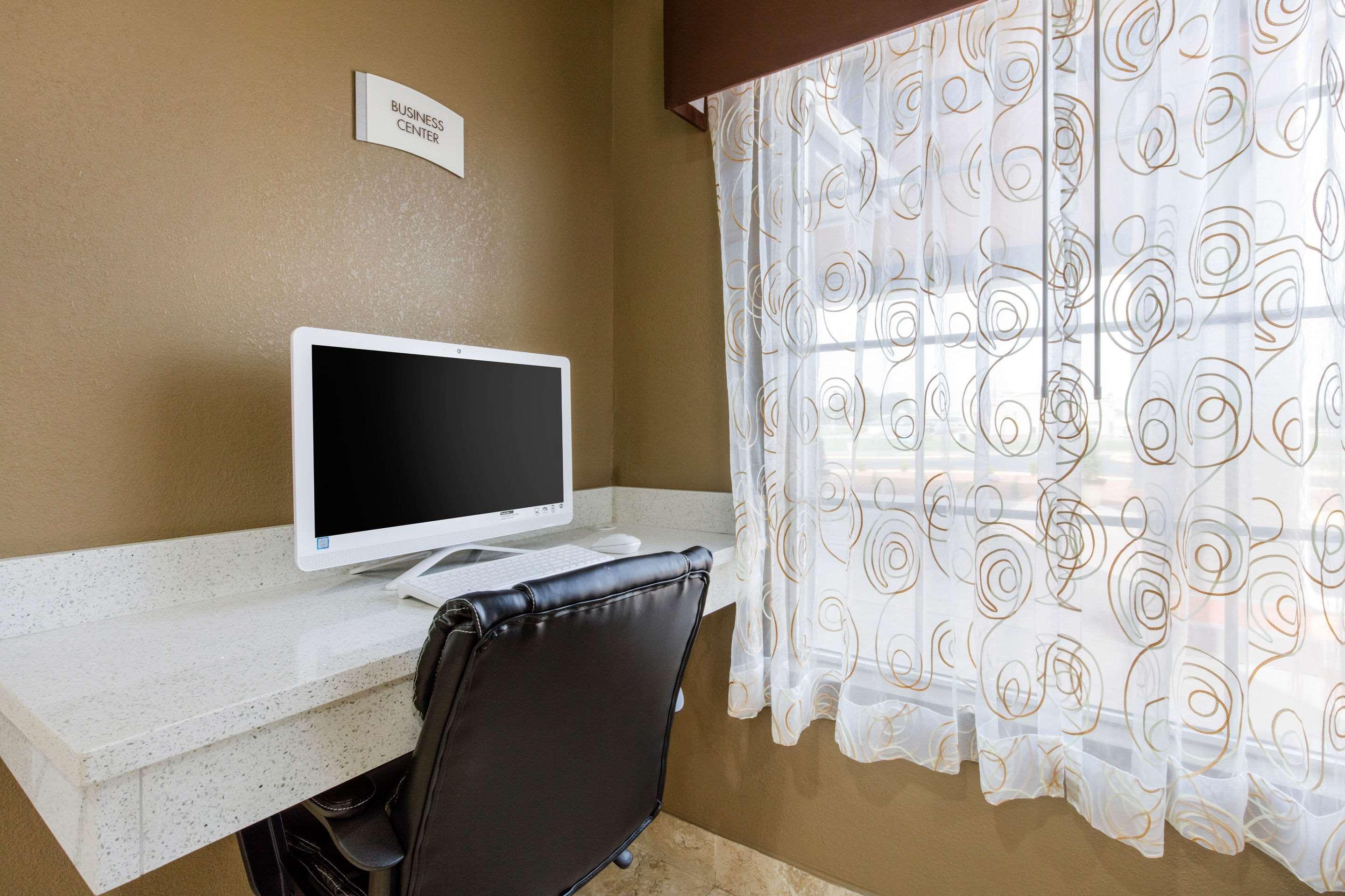 Quality Inn Cadiz Экстерьер фото