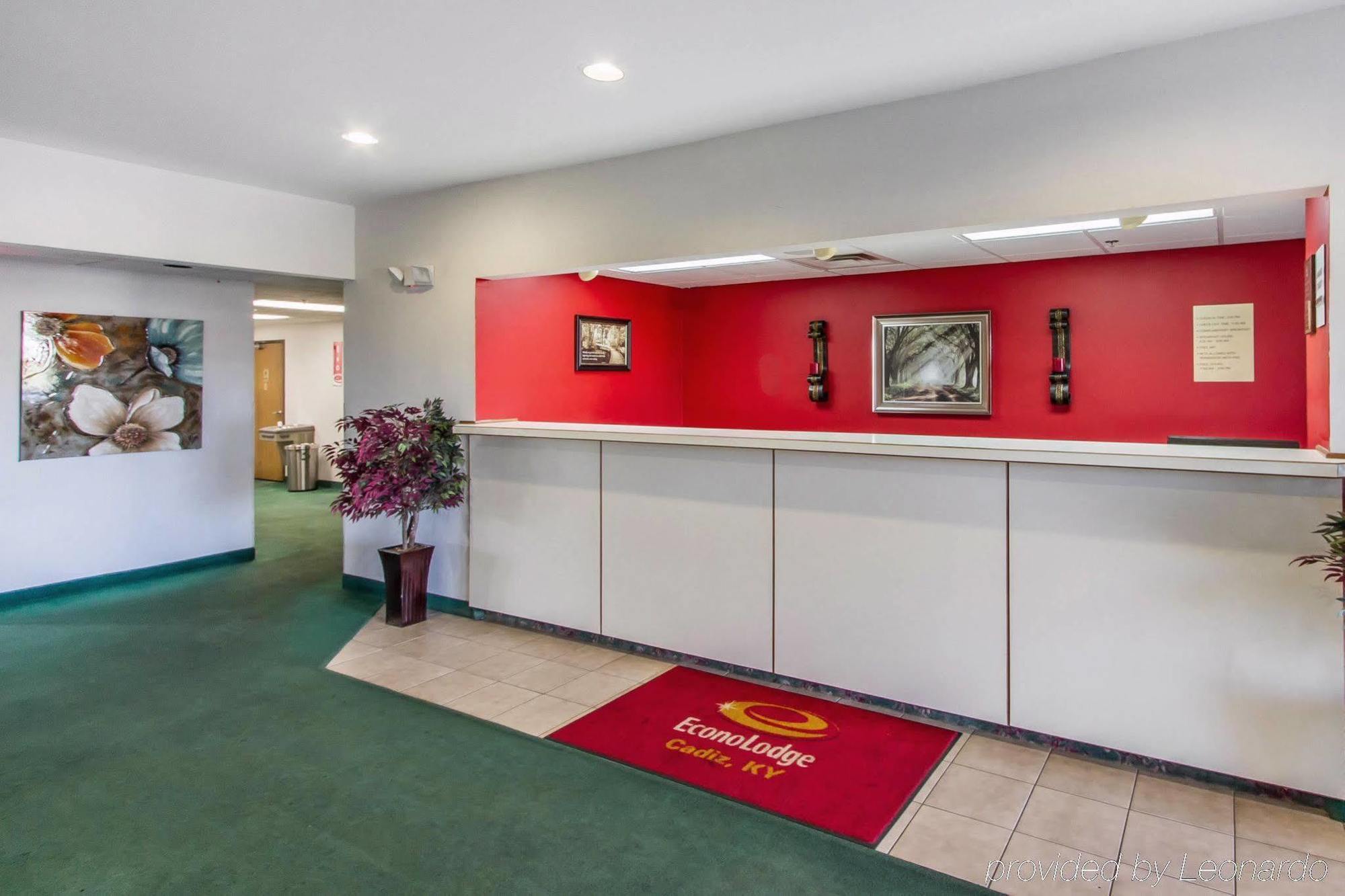 Quality Inn Cadiz Экстерьер фото
