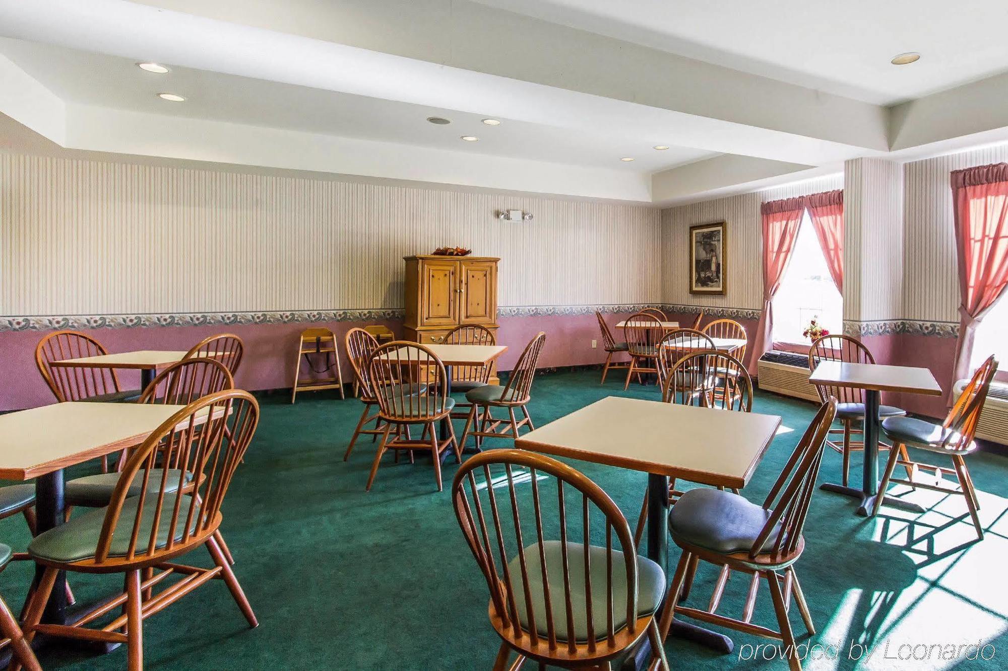 Quality Inn Cadiz Экстерьер фото
