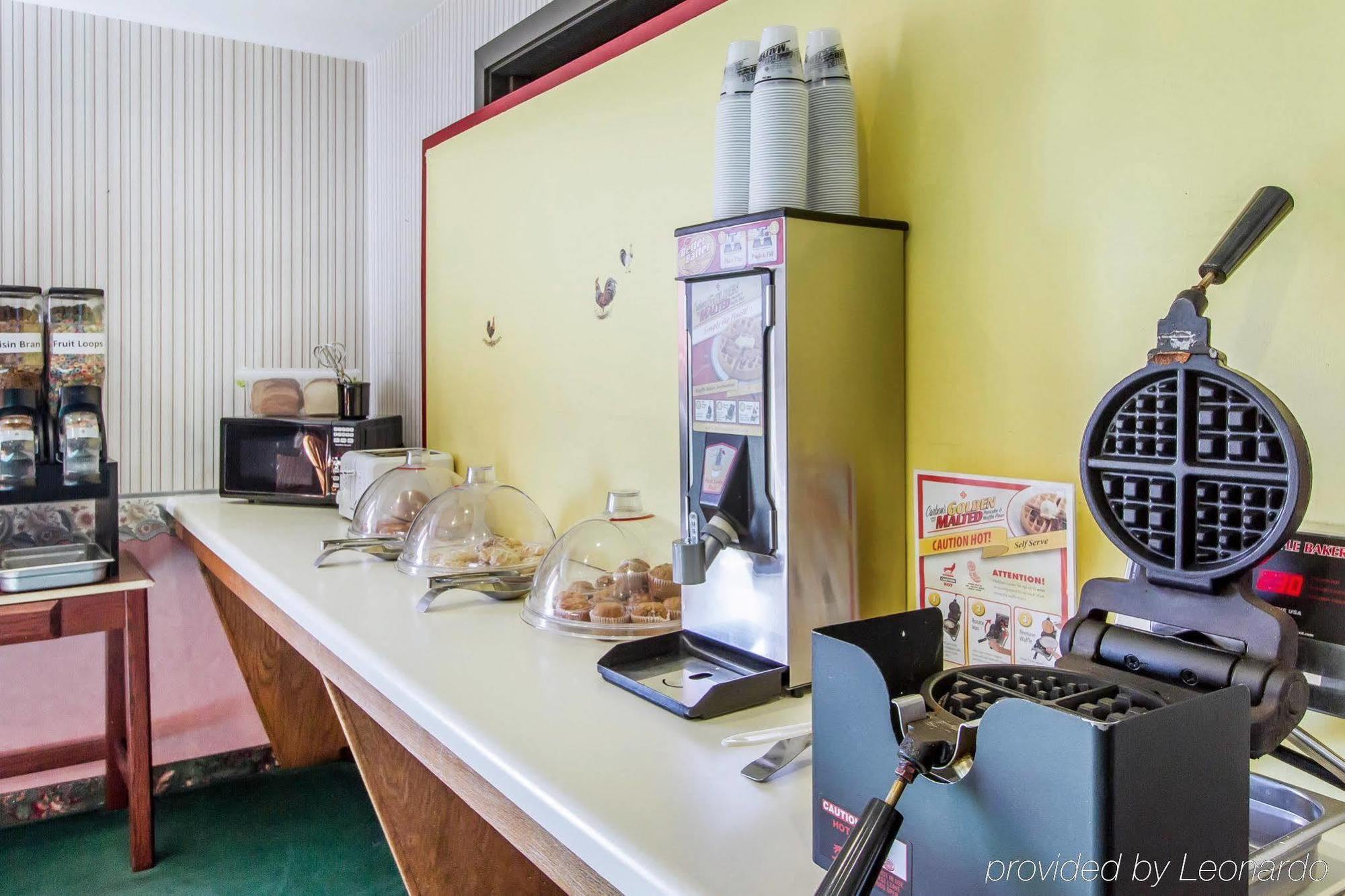 Quality Inn Cadiz Экстерьер фото